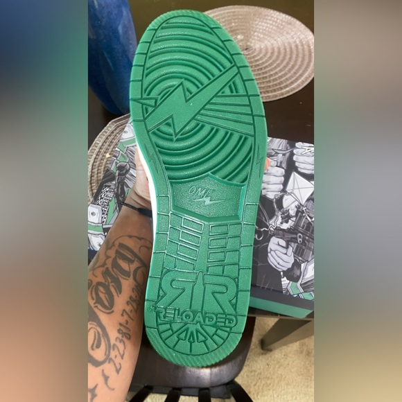 Air Omi Reloaded Shoes - Picture 4 of 4